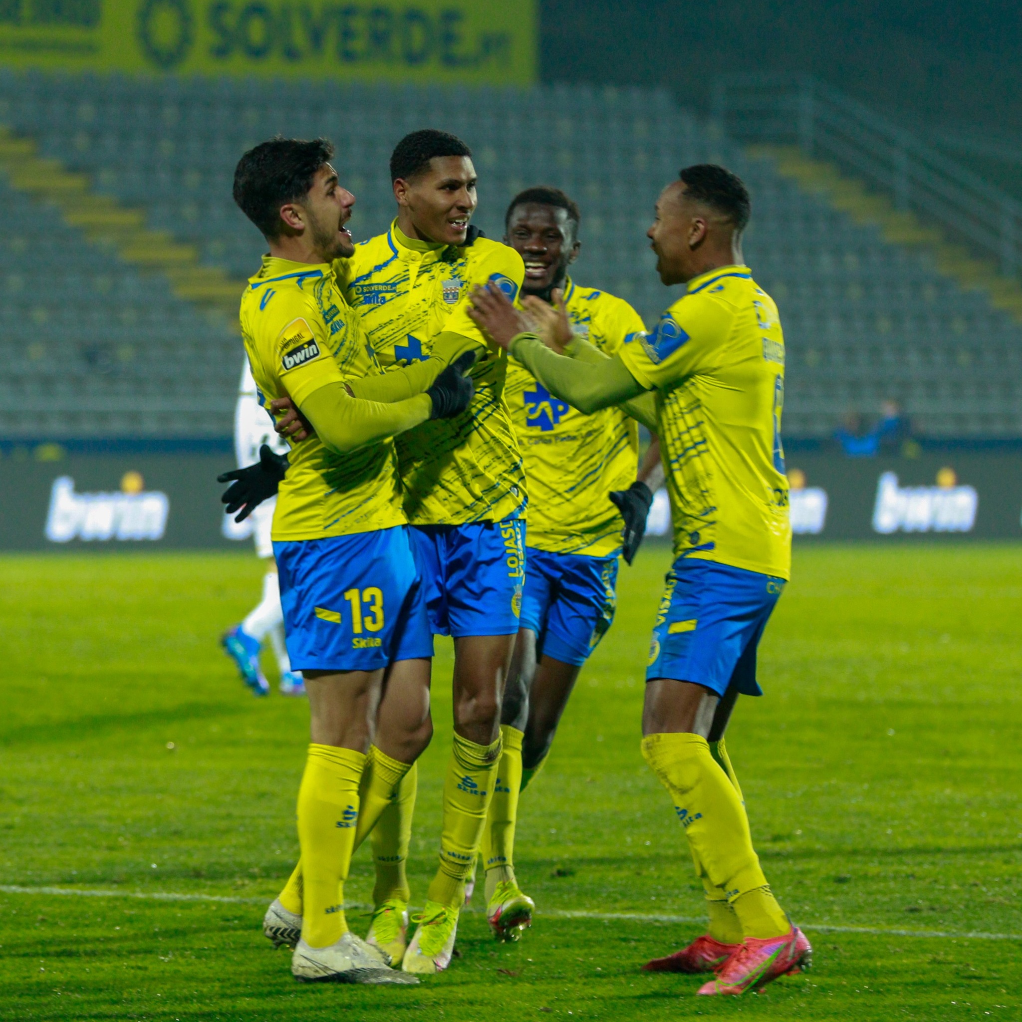 Arouca tem apenas 11 disponíveis. Jogo com Estoril Praia é adiado