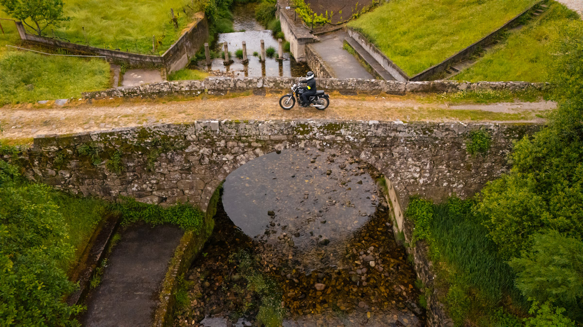 Bad weather did not steal smiles on the 2nd day of the Portugal de Lés-a-Lés Classic
